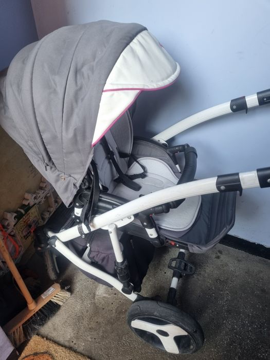 Бебешка количка Camarelo Avenger