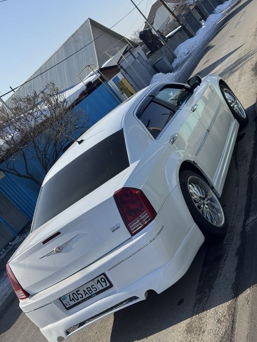 Chrysler 300c 2008г 3.5