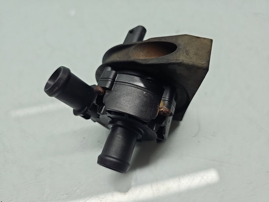 Pompa recirculare apa Seat Leon (5F1) [Fabr 2012-2018] 5C0965567A 1.2