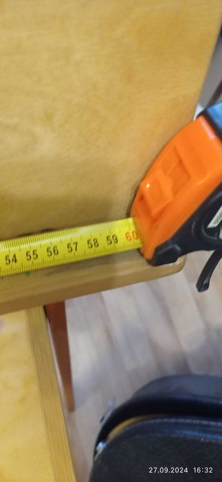 Мольберт       .