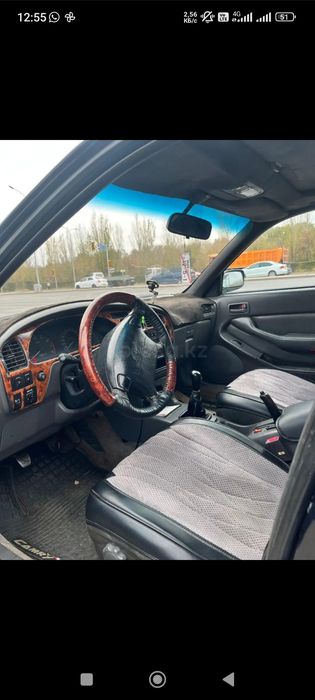 Тойота Камри 10 3 обиом продам
