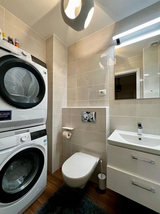 Proprietar- vand apartament 3 camere, 100mp, balcon 25mp, Bd.Traian.