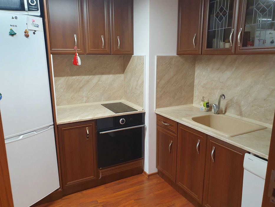 3ст+бокс,84кв.м.,ет.5,след осн.ремонт и обзавеждане,кв.Изток