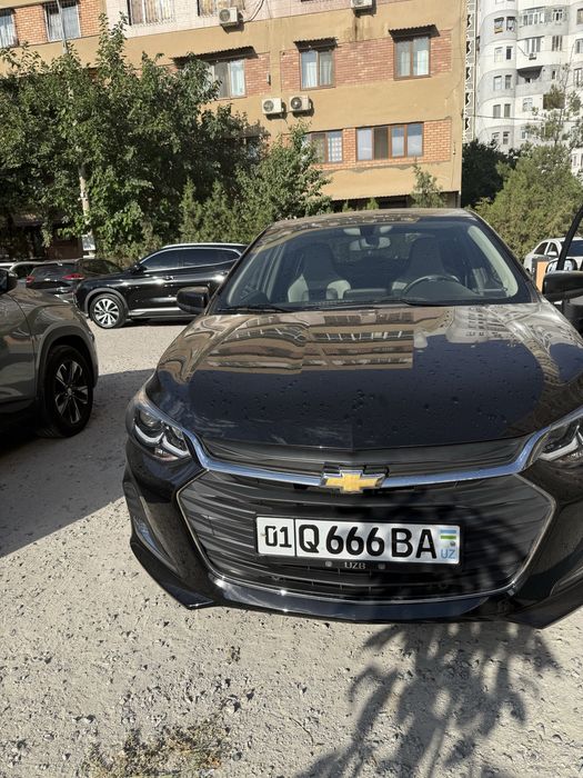 Onix premier sotiladi