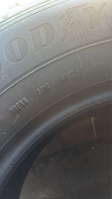 Продам зимние шины 275/65/17