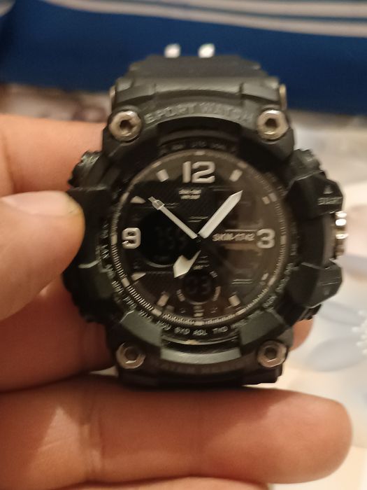 Часы  спортивные