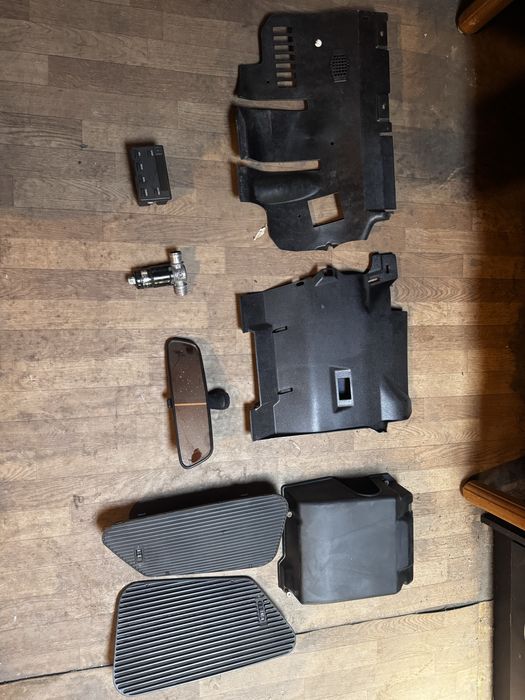 Всякакви части за бмв е34