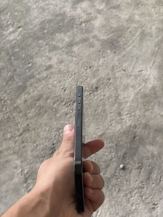 Iphone 15 pro max ochilmagan