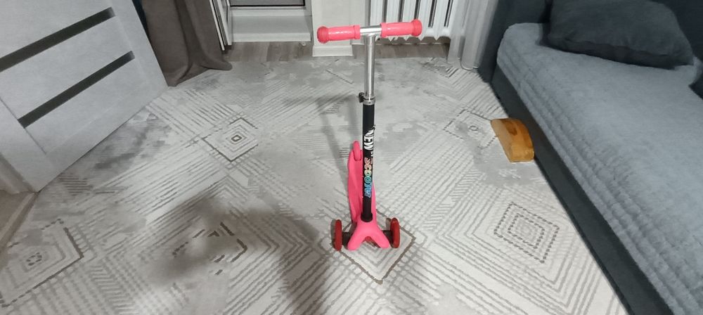 Продам детский самокат