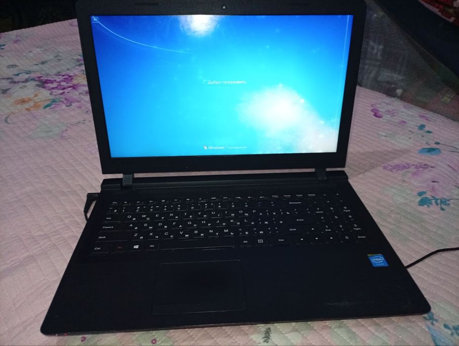 Notebook sotiladi Lenova arzon