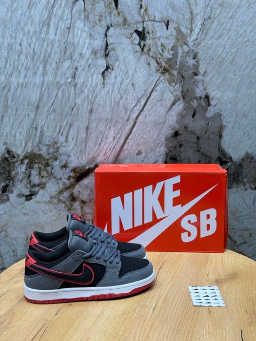 Кроссовки.  Nike