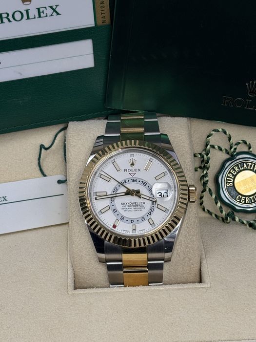 Cear Rolex Sky-Dweller