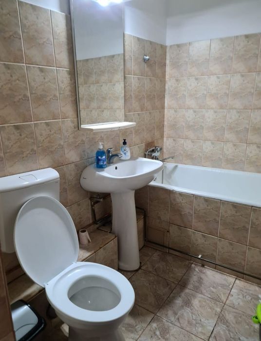Închiriez apartament 2 camere Regim Hotelier