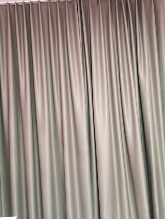 Два броя завеси от качествен блекаут