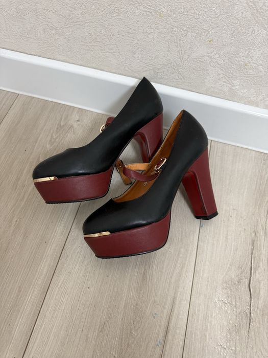 Сапоги-чулки, туфли