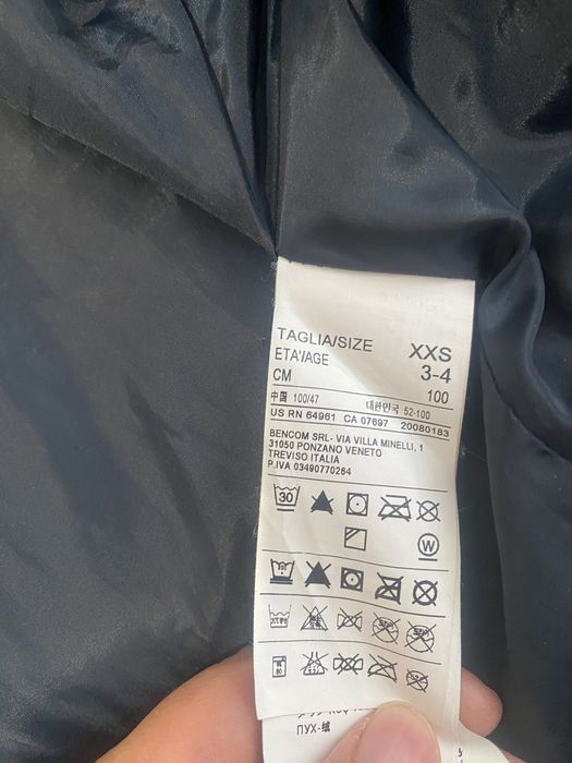 Продам куртку для девочки
