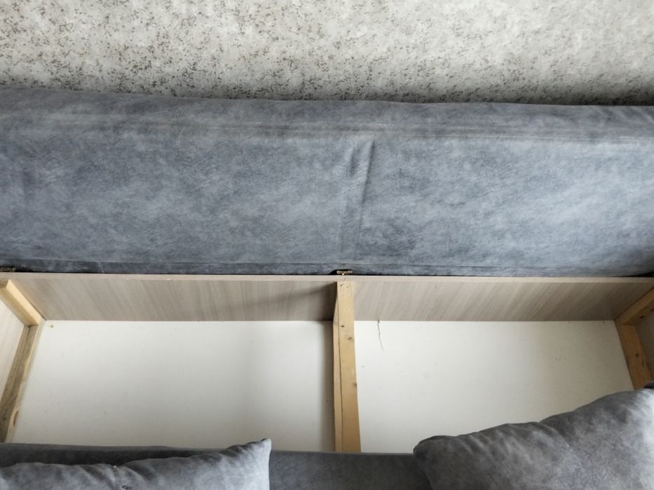 Диван для гостинной