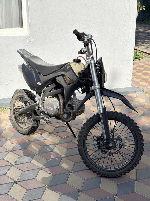 Продам пит байк 150 кубов