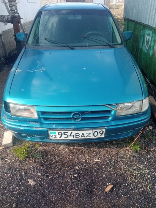 Опель астра продам на разбор..