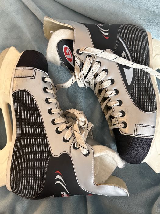 Хоккейные коньки Larsen pulsar 112