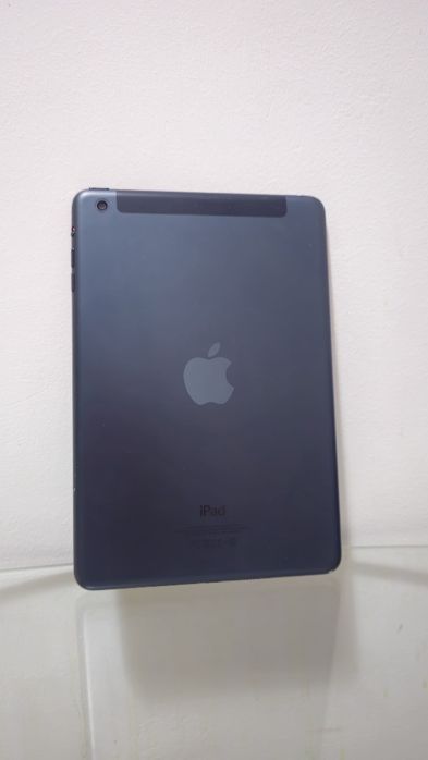 Ipad   mini 16GB Wi-Fi + Cellular – funcțional, stare foarte bună