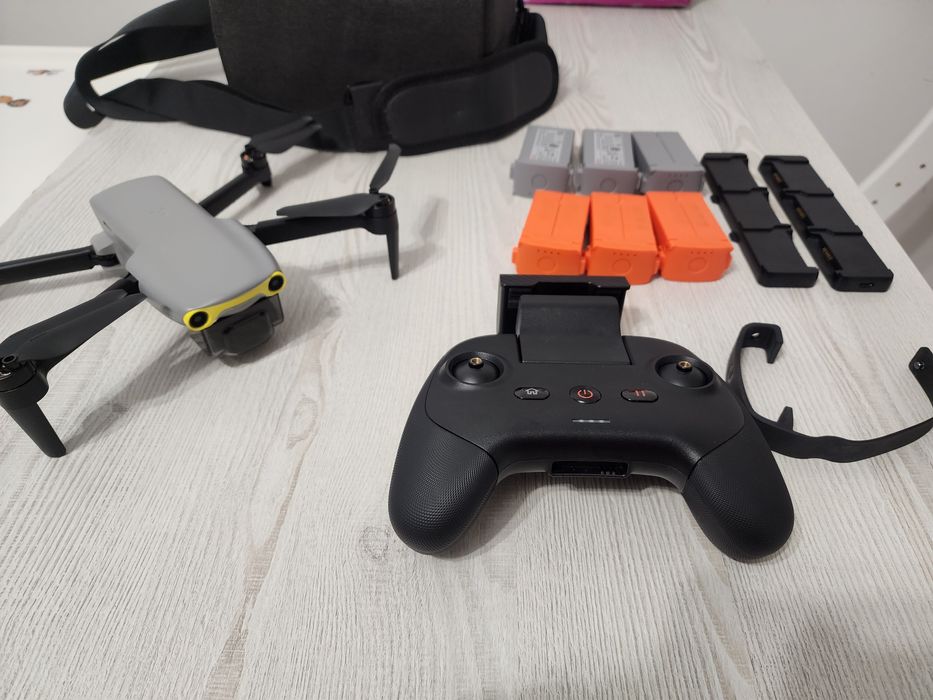 Дрон Dji mini 3 - Autell nano evo  квадрокоптер