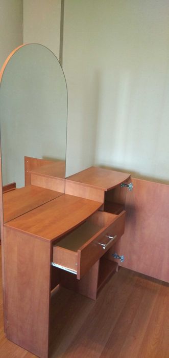 Туалетный столик