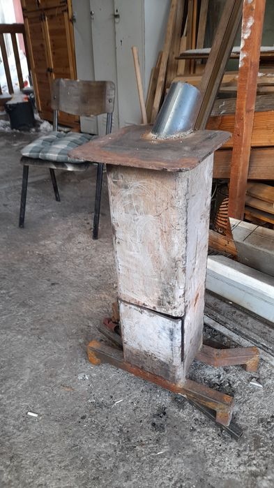 Sobă  din teava patrata 200x200 mm cu grosime 1cm