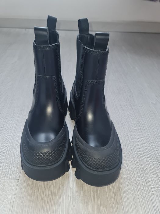 Ghete Tommy Hilfiger marimea 37