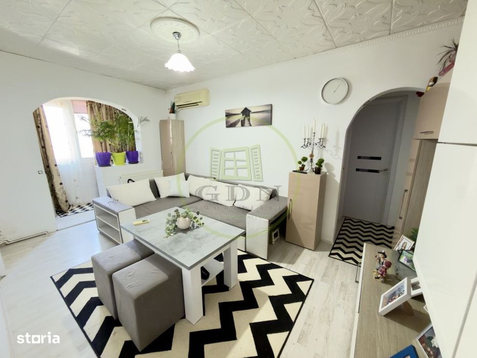Apartament 4 camere, semidecomandat, cartier Craiovita Noua, zona Fort — fotografia 1