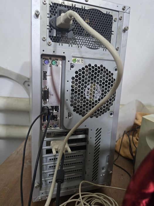 Продам компьютер в комплекте