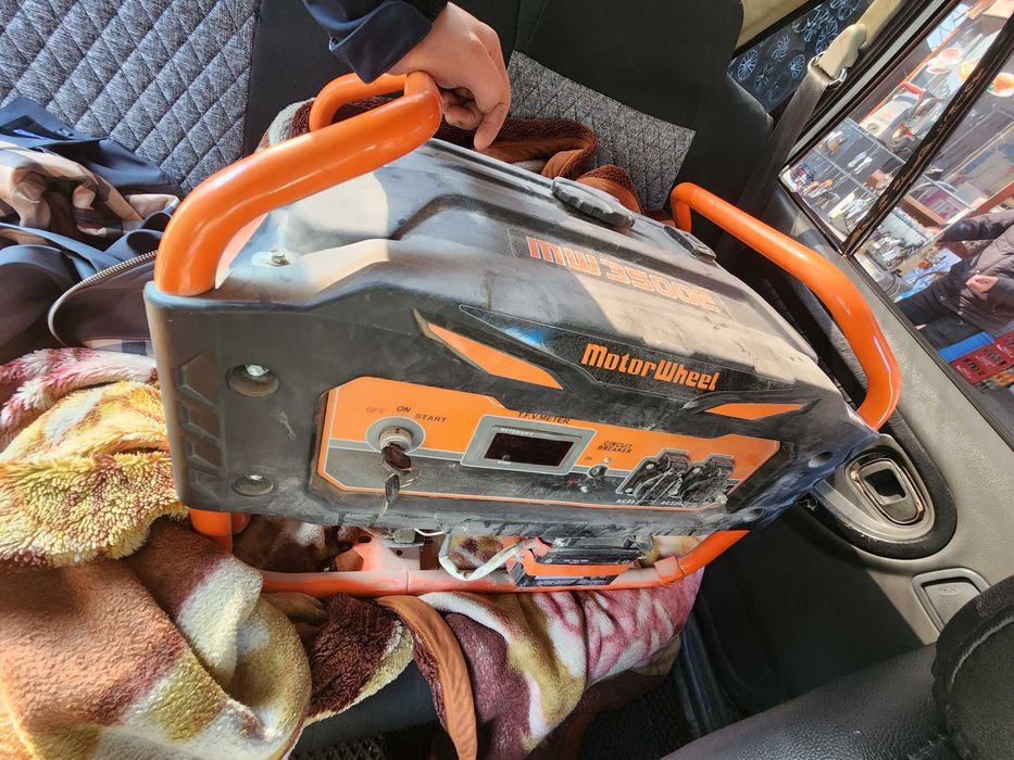 Generator сотилади