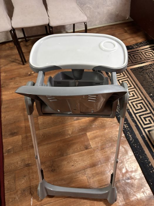 Детский стол для еды