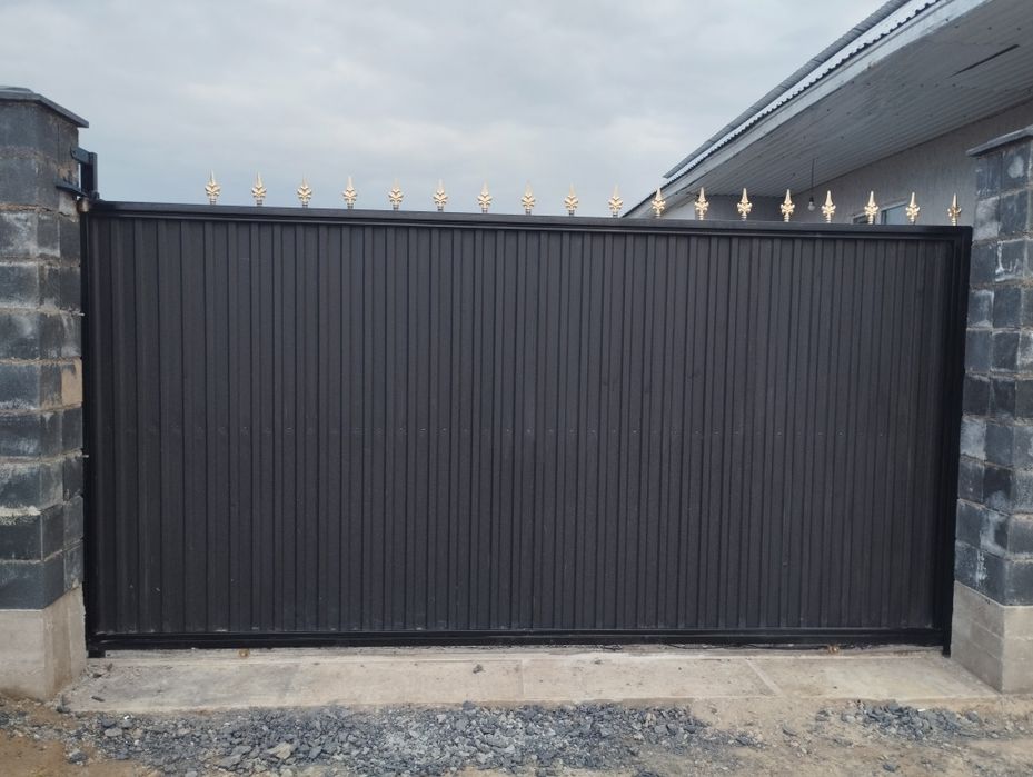 Продам ворота-250 откатный !!!