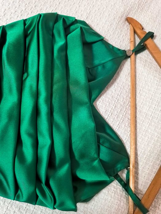 Официална рокля на Луци