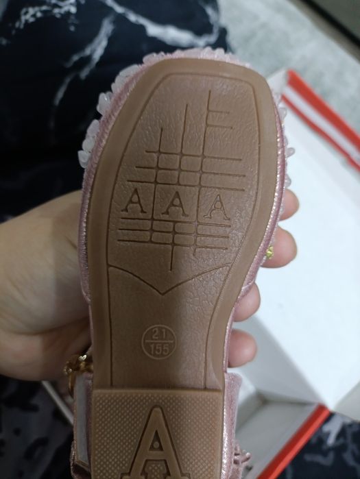 новые туфли на девочку