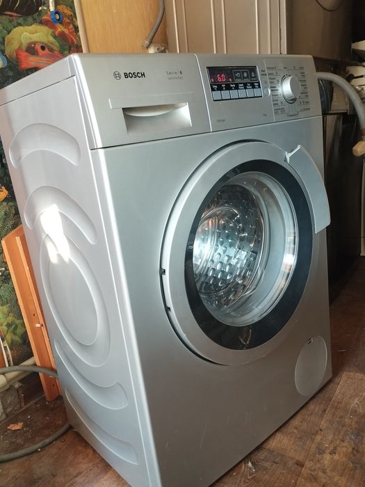 Продам стиральную машину Bosch