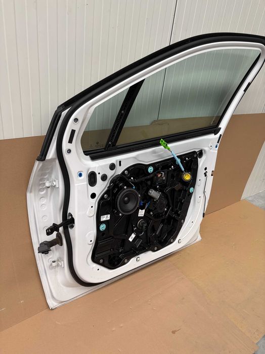 Предна Дясна Врата За БМВ У06 9627088 BMW U06