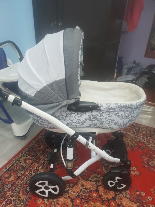 Продам коляску в отличном состоянии
