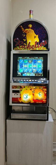 Продам игровой автомат