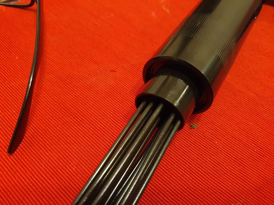 HAZET 9035 –19 5 Пневматична телена четка за почистване на ръжда