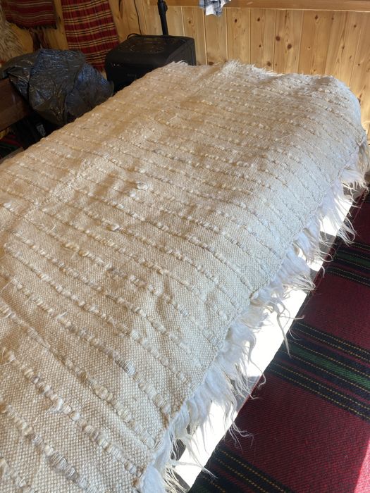 Халище от истинска вълна от Родопите