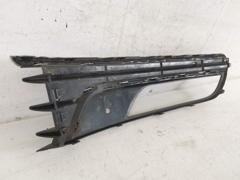 Grila Proiector Stanga Volkswagen VW  Passat B7 2010 2011 2012 2013 20