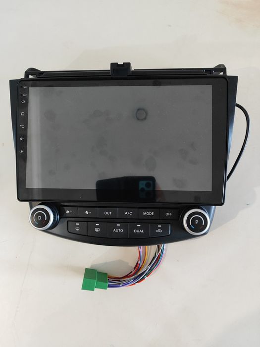 Продам андроид магнитолу в отличном состоянии