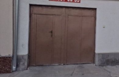 Uy sotiladi srochna