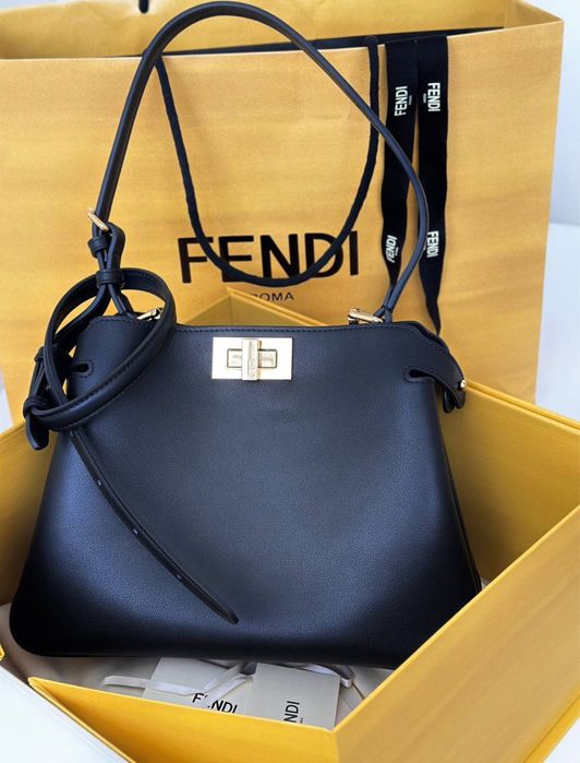 Geanta Fendi Peekaboo