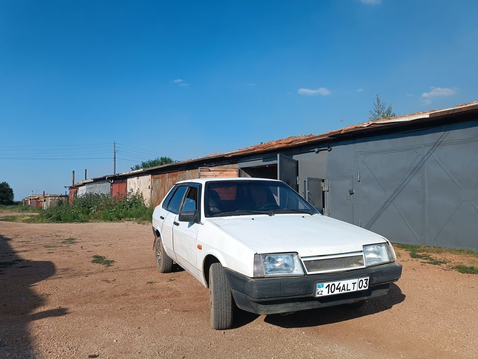 Продам ваз 21099,