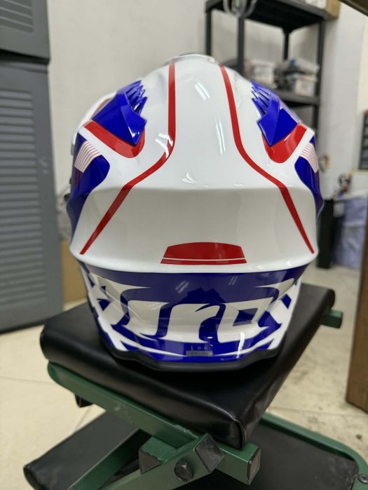 Мото каска, Airoh, Commander, Гланцово покритие, Бяло/Синьо, Размер L