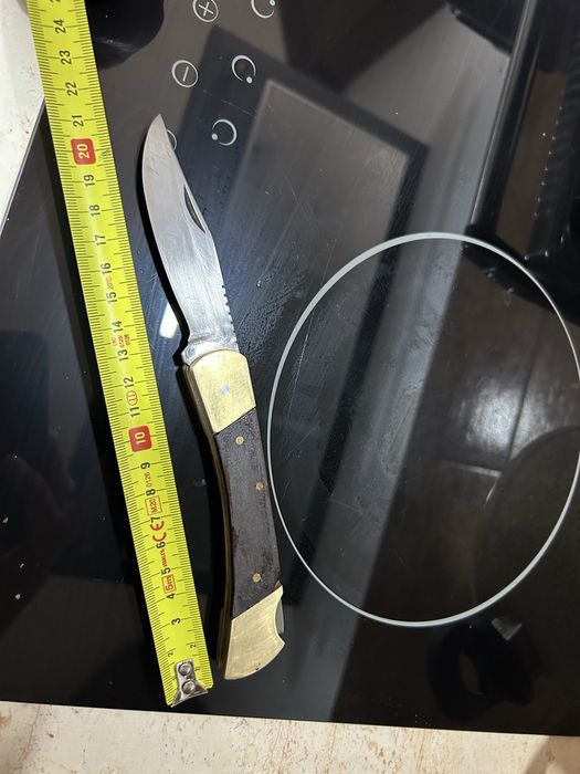 Briceag cu teaca folosit foarte putin!