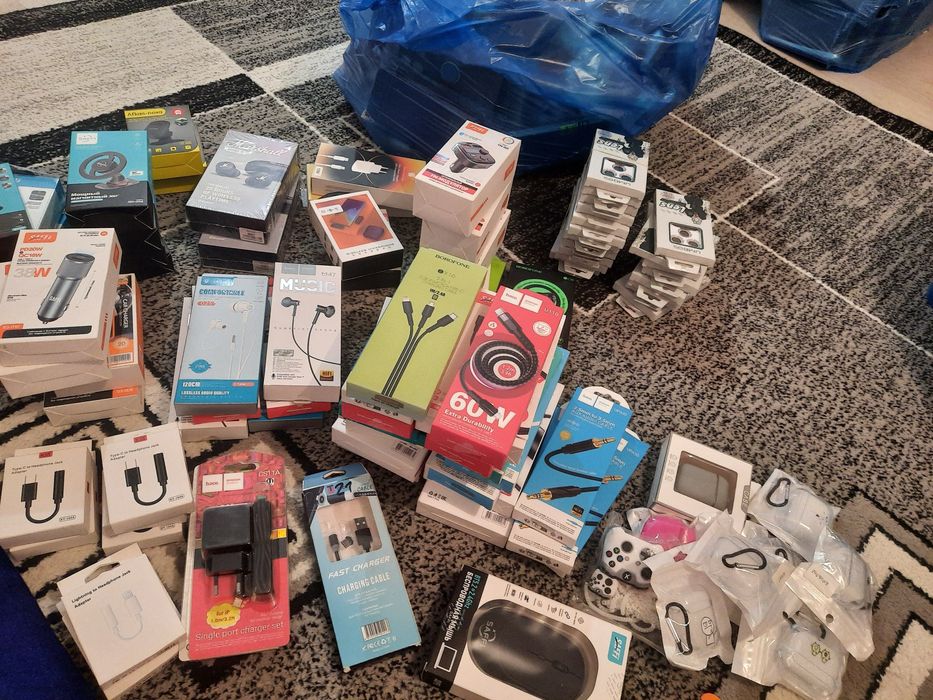 Распродажа сотовых аксессуаров